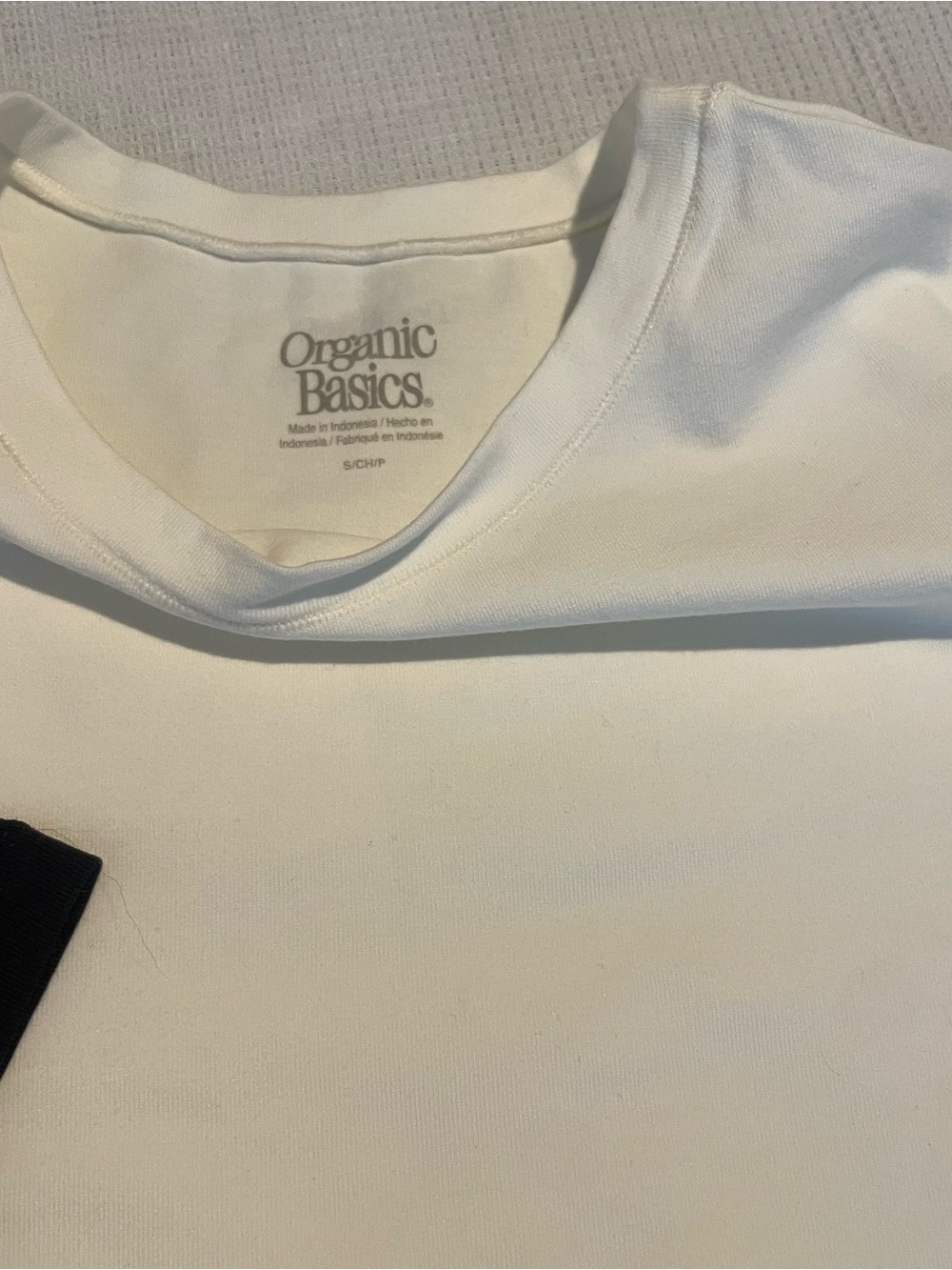 Organic Basics Flex Tee 2-Pack Black & Off White Organic Cotton Stretch T-Shirts - Picture 3 of 8